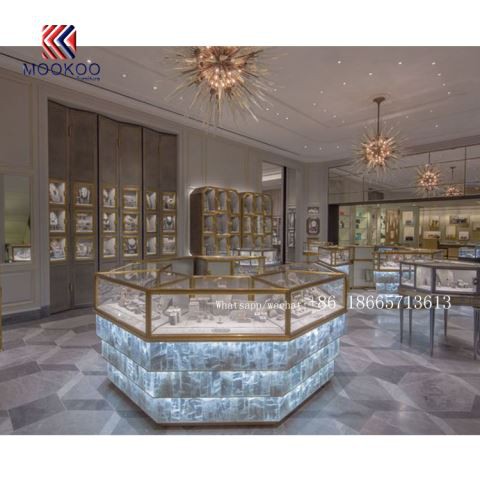 Decoració i disseny d'un centre de joies bonic