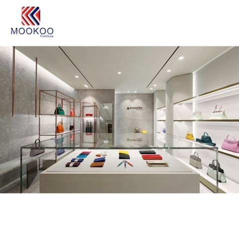 Vitrina de la moda de bosses