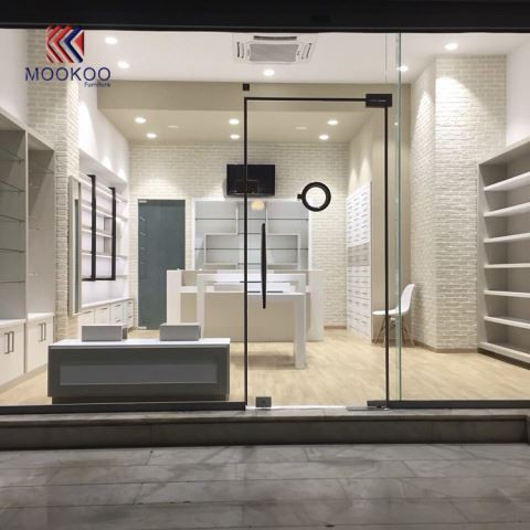 Venda al detall al aparador de magatzem Farmacie Shop